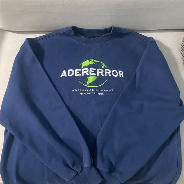 아더에러 유니버셜 맨투맨A1(105)