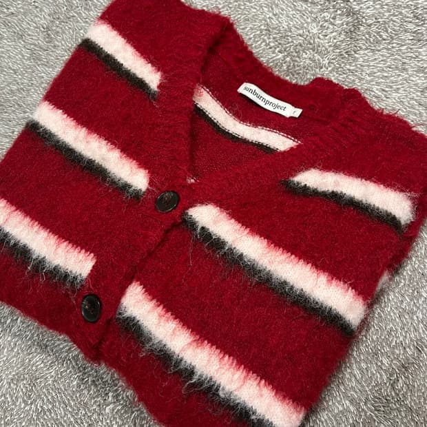 Sunburnproject 썬번프로젝트 헤어리 가디건 버건디 