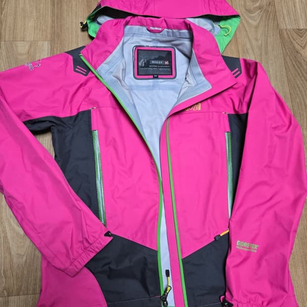 밀레 고어텍스 여성 등산점퍼 90