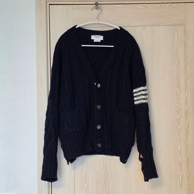 [4사이즈] 톰브라운 아란 케이블 니트 가디건