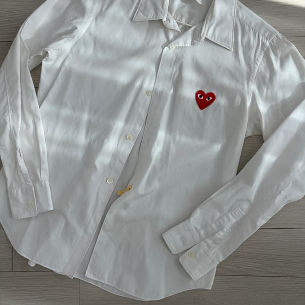 꼼데가르송 PLAY 화이트 셔츠 L