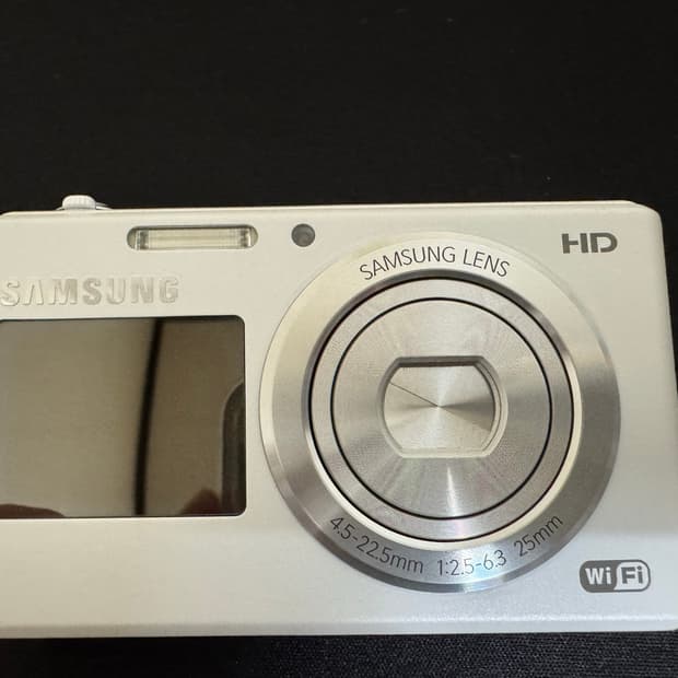 [새상품, 하츠투하츠 지우디카] 삼성 DV150F 디카