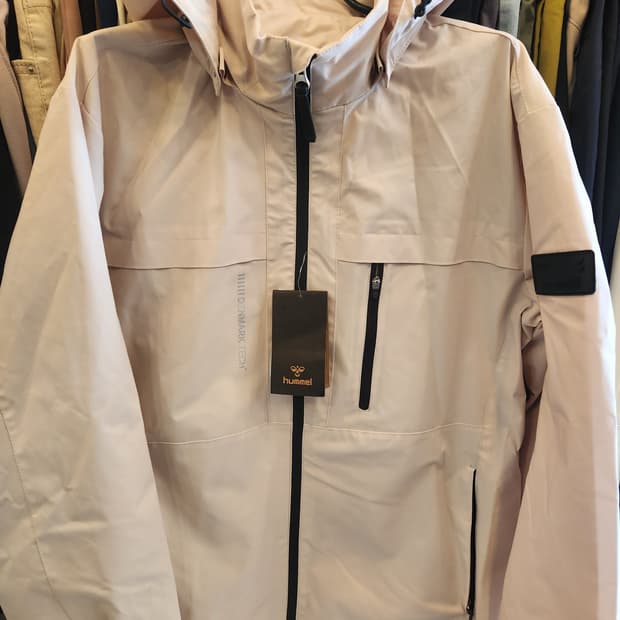 험멜 바람막이 새제품 