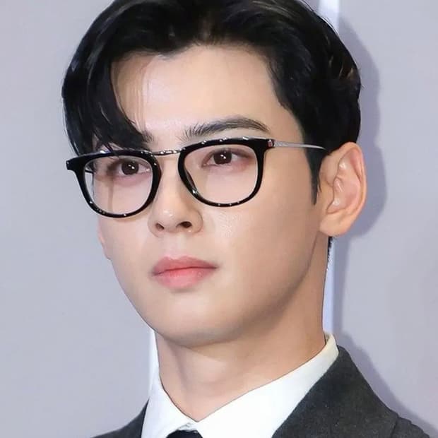 생로랑 차은우 SL753 뿔테안경