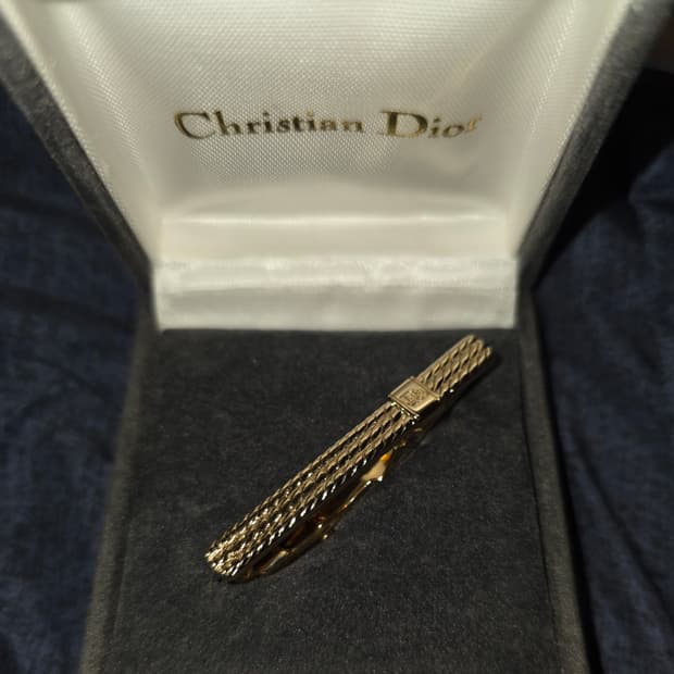 크리스찬 디올 금장 넥타이핀 케이스 포함 A급