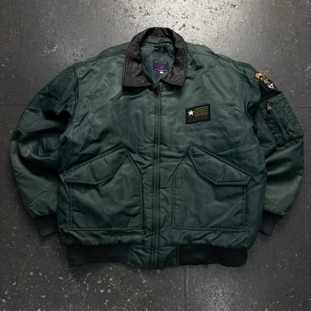 100 UC바클리 MA-1 항공점퍼 