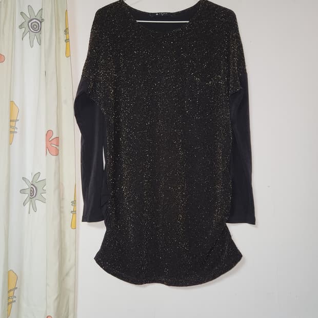 YESSE 블랙 금사 허리셔링 섹시한 긴팔티95