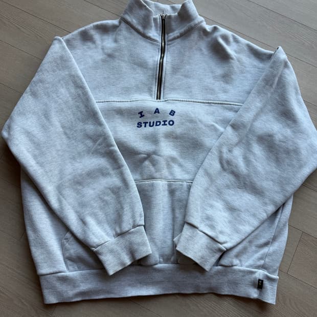 아이앱 스튜디오 하프 집 풀오버 라이트 그레이 M(택포)