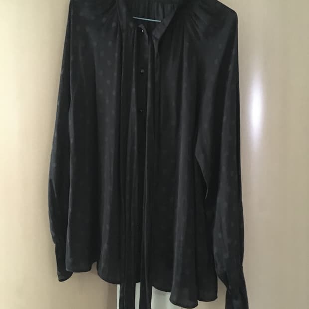 빈티지 블랙 도트 타이 리본 블라우스