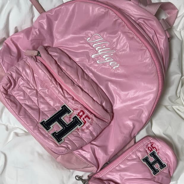 타미힐피거 핑크 백팩