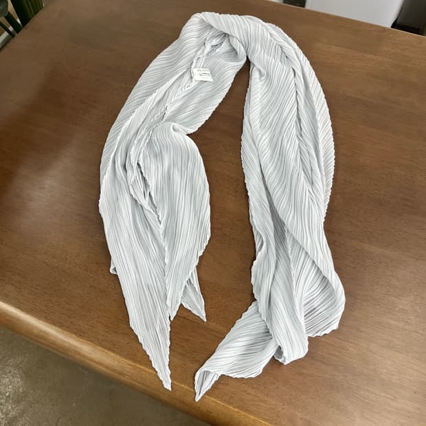 이세이미야케 플리츠플리즈 스카프 