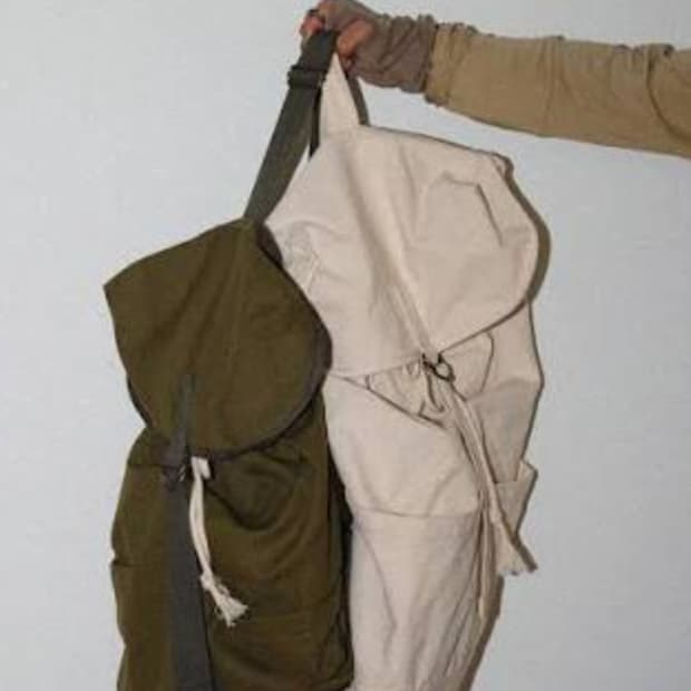 뉴치프시크 디피 가방 (카키) 새상품