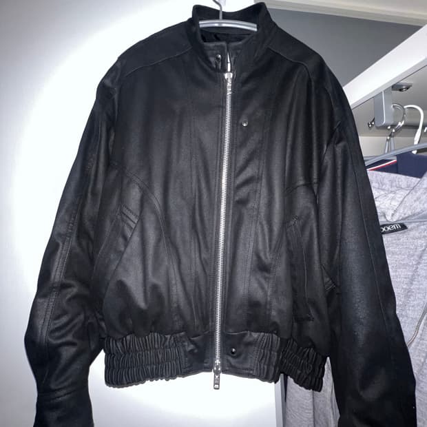 알렌느 스웨이드 페이크레더 자켓