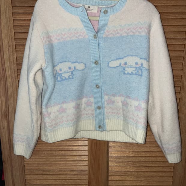 귀요미.. 시니모롤 니트 가디건 판매 합니다 H&m