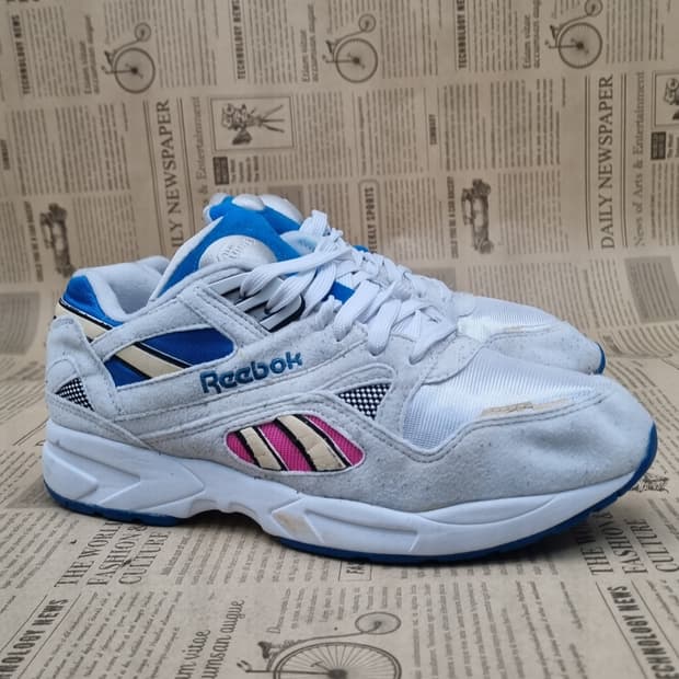 리복 펌프 그레프라이트 운동화 250