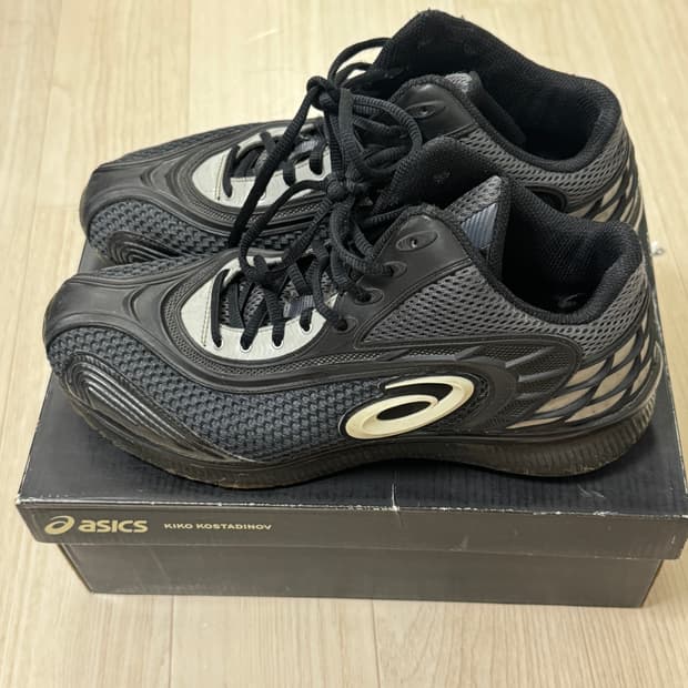 [275] 아식스X키코 코스타디노브 젤소켓2