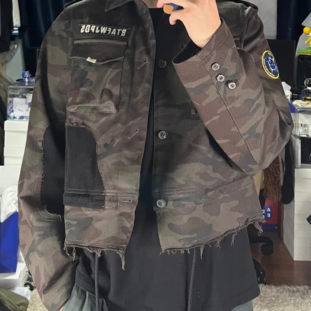 아더에러 카모플라쥬 자켓