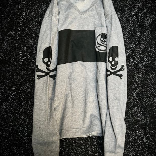 *Rare* 2000s 펑크 스컬 프린팅 그레이 맨투맨 