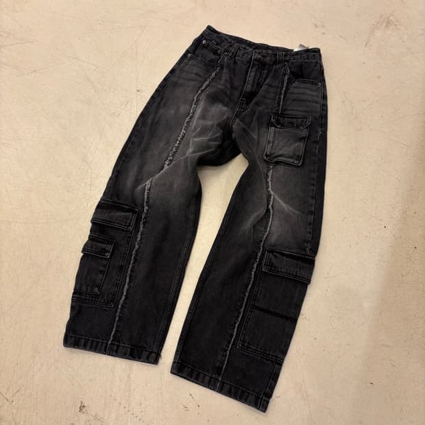 키르시 워싱 흑청 카고 와이드 데님 팬츠