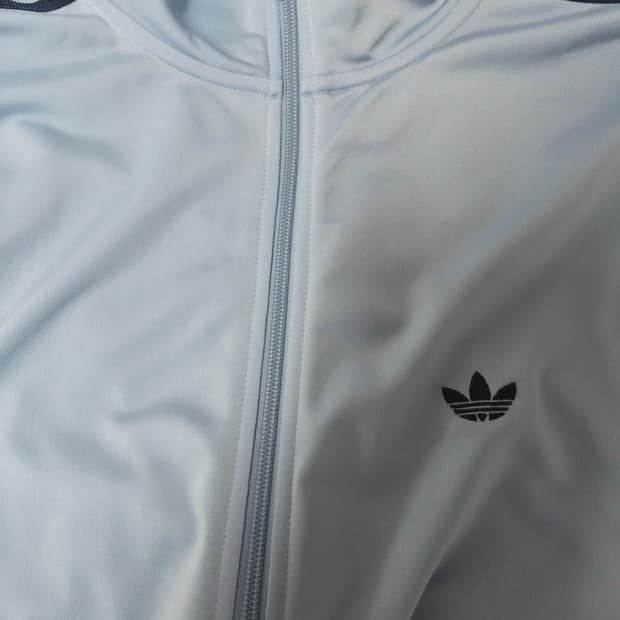 아디다스 베켄바우어 트랙탑 엠비언트 스카이