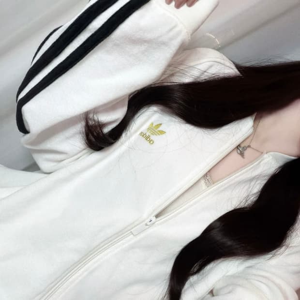 🐰아디다스 태리 후리스 화이트 집업 져지🪽🤍