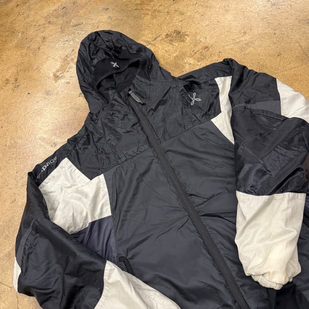 [정품/L] 몬츄라 스카이자켓  블랙 b17