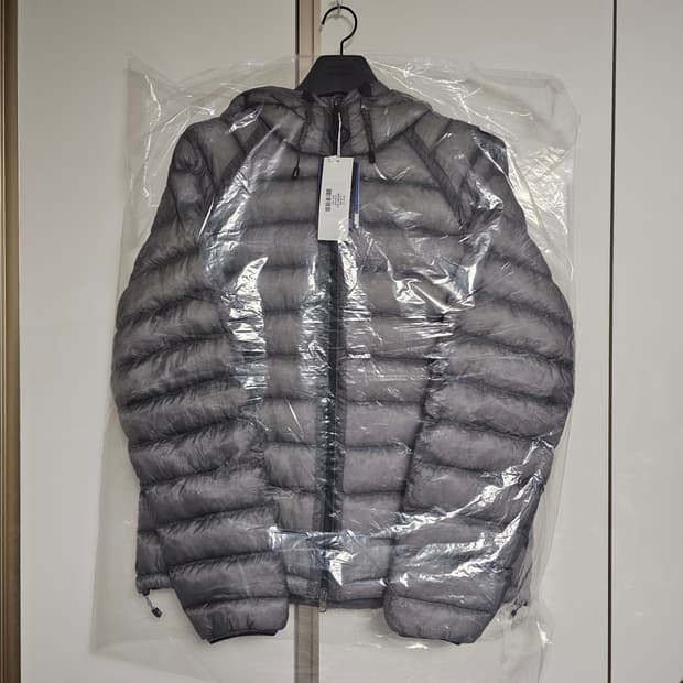 L 새제품) 수아레 시어쉘 경량 패딩 그레이 100 ~ 105