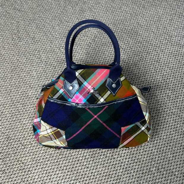비비안웨스트우드 체크 미니 토트백