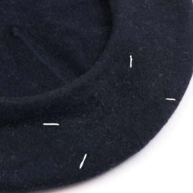 마르지엘라 포 스티치 울 베레모 네이비