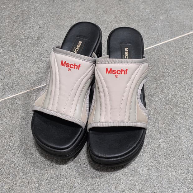 240) 미스치프 멀티 패널 슬라이드 크림