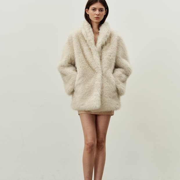 Lea 르에 브러쉬 퍼자켓