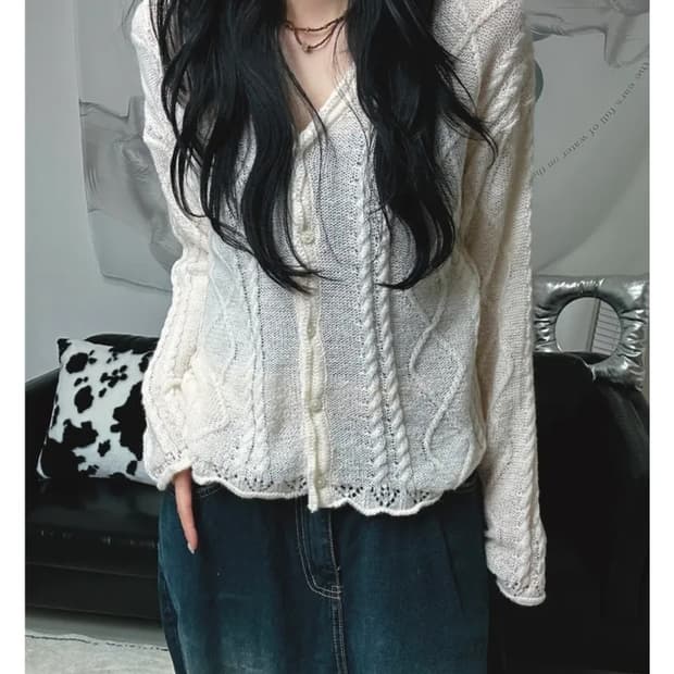 로몬 알파카 브이 꽈배기 펀칭 가디건 아이보리