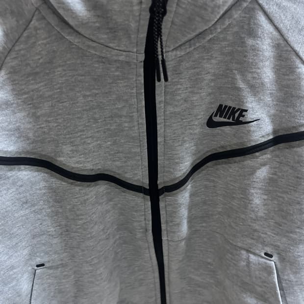 나이키 테크팩 회색