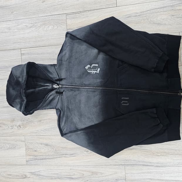 블랙아웃 후드집업