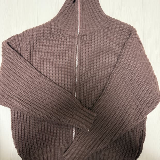 [판매] (L) STU 니트집업 브라운