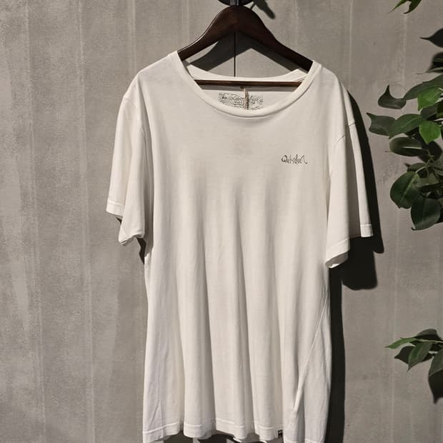 Quiksilver 백 프린팅 반팔티