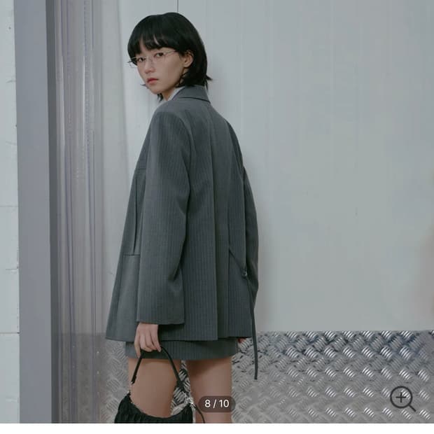 새제품/ LAP 스트라이프 투버튼 박시 자켓 