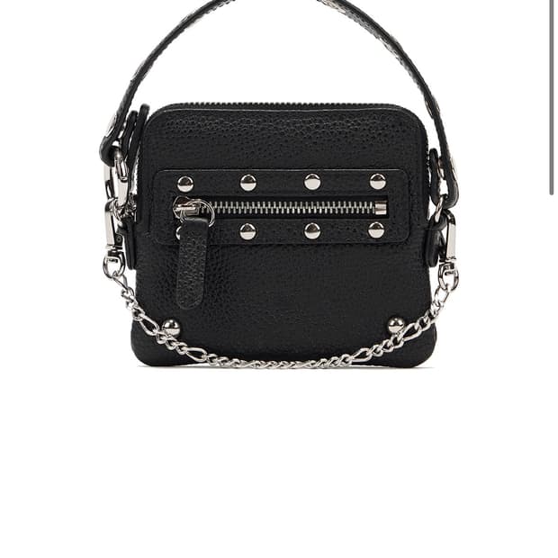 Deinet stud cross chain wallet