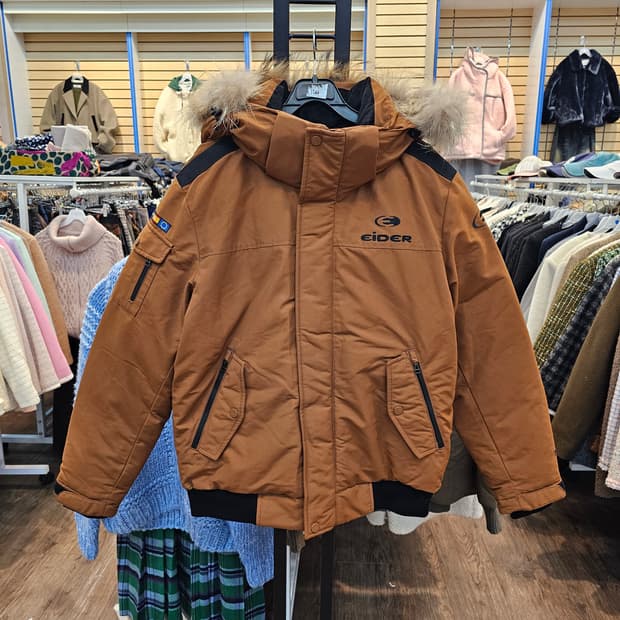 No.109 아이더 스투키 숏패딩M