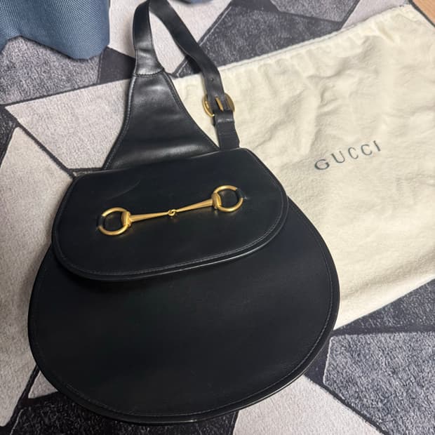 구찌 홀스빗 슬링백