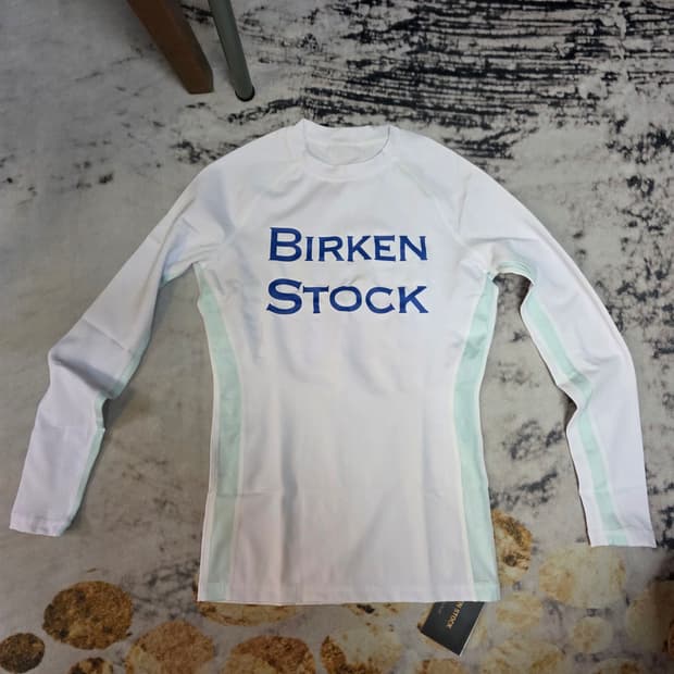 새상품택O 버켄스탁 정품 래쉬가드 S (화이트/민트 SPF50+ 등 기능