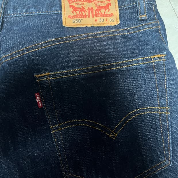 새상품 리바이스 550 33/32