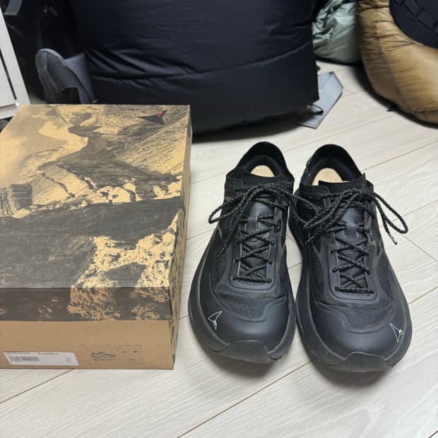 로아 하이킹 셀라 블랙 42