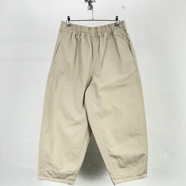 단톤 베이지 밴딩 사이드 포켓 코튼 벌룬 팬츠