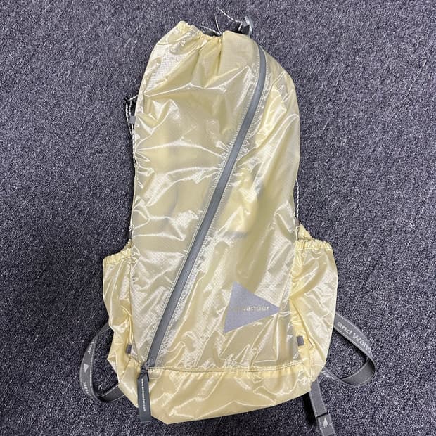 앤드원더 실데이팩 오프화이트 백팩