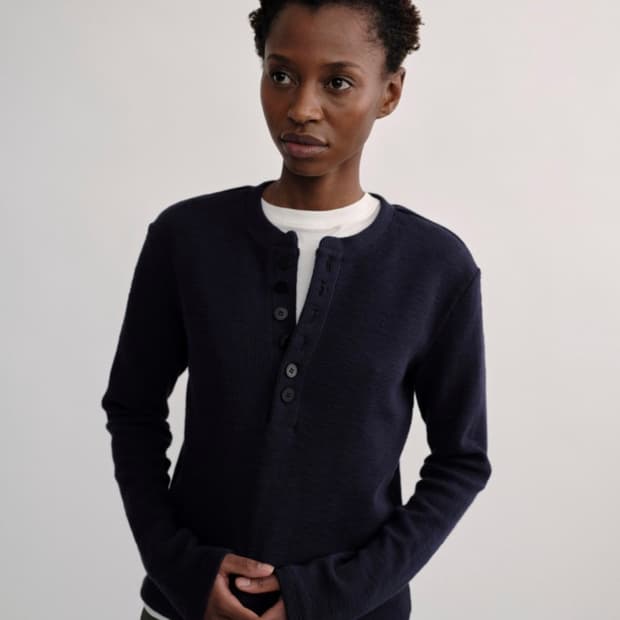 BUTTON HENLEY NECK (navy)
