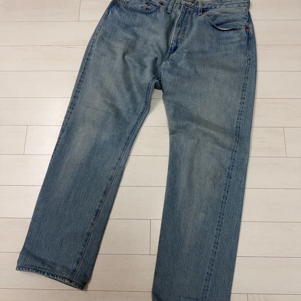 리바이스 빈티지 W34 L32  사진찍고 절대안입습니다  아시는분만 아실