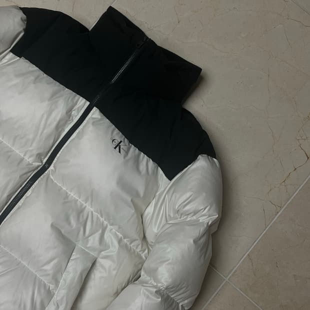 캘빈클라인 진스 화이트 패딩