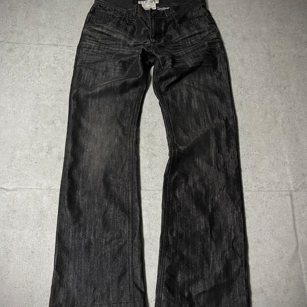 coating straight jean