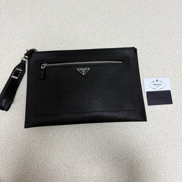 프라다 사피아노 클러치 (2NHO10)